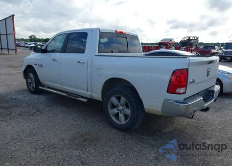 2018 Ram 1500 z USA, uszkodzony, nr VIN 3C6RR6LT3JG162845